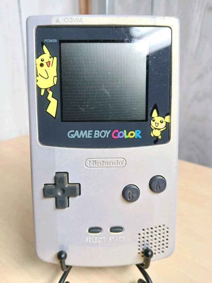 Nintendo Gameboy Color (Dorado y Plata, Pokemon Center - Edición Pikachu) Probado  Foto 1 de 4