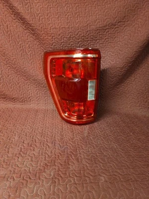 Luz trasera izquierda Ford F-150 LH 2021 2023 punto ciego fabricante de equipos originales p271775 Foto 1 de 4