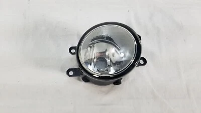 法雷奥 2008 - 2014 雷克萨斯 RX350 乘客右雾驾驶灯 A045715 — 第 1/3 张图片