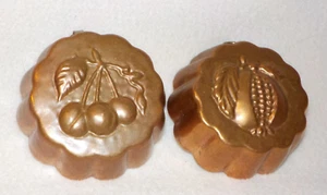 + 2 x Backform Kupfer Puddingform Küche Dekoration Obstmotiv - Model D= 7 cm Hhj - Bild 1 von 5