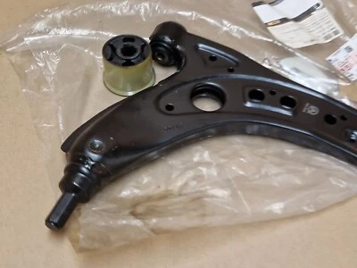 Ford Wishbone Suspension Arm Kit Front Right 2398172 JAMJ3042AWAA Genuine - Image 1 of 4