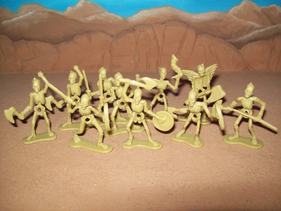 Colección encontrar! Lote de diez figuras de fantasía, luchadores de esqueletos, 52 mm, poli Foto 1 de 1