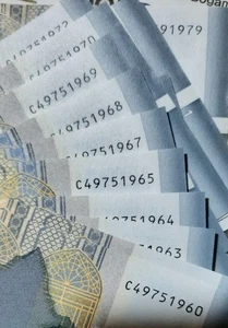 Azerbaigian 2009 * 1 Manat * Prefisso C * NUMERO - ANNO NASCITA * UNC - Foto 1 di 3