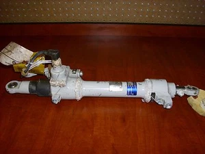 Colt Industries SD3-30 Actuator P/N 18500-5 Menasco Aerospace - Picture 1 of 3