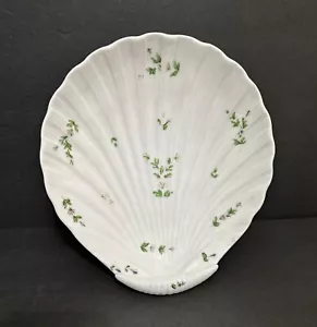 Antique C. 1800 English Shell-Shaped Ribbed Painted Floral Sprig Bowl - Picture 1 of 24