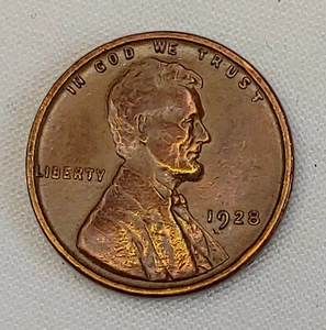 1928 LINCOLN WHEAT BACK CENT ONE PENNY GOLD AND RED TONING CIRCULATED US COIN  - Picture 1 of 2