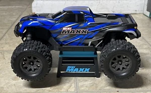 Custom Made RC Ständer für Traxxas Mini Maxx - Made in USA - Bild 1 von 7