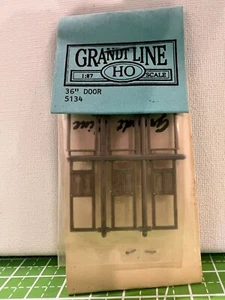 Grandt Line (San Juan Model Co.) HO #5134 36" Doors W/ Windows (3) - Picture 1 of 2