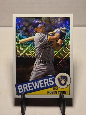 2020 Topps Series 2 Silver Pack #85TC-25 Robin Yount - Brewers - Image 1 of 4