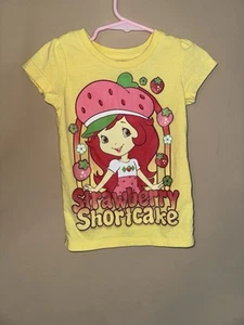 Camiseta Strawberry Shortcake Personaje Niñas Talla 3t Linda Pelo Largo Amarilla - Imagen 1 de 4