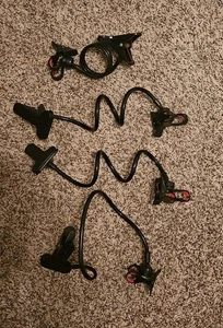Phone Stand That Can Clamp To Any Surface And Can Fit Any Phone - Pack of 4  - Photo 1 sur 1