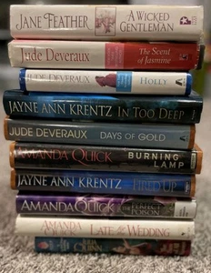 Lot 10 Books, Julia Quinn,Jayne Ann Krentz, Amanda Quick, Jude Deveraux Romance - Picture 1 of 7