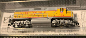 Z scale Micro Trains GP 35 powered Locomotive Union Pacific PN 981 01 020