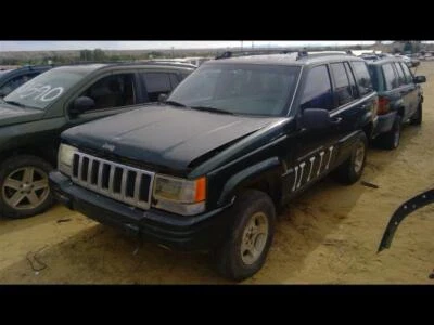 Conjunto de luz marcador lateral usado serve: 1998 Jeep Grand Cherokee marcador lateral ao lado - Imagem 1 de 4