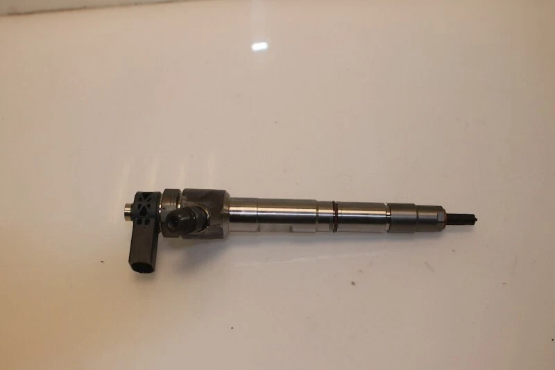 INYECTOR VOLKSWAGEN TIGUAN (AD1) 2016 04L130277AC #116027 Foto 1 de 1