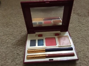 Vintage 1984 Avon Ultra Wear Makeup Collection Pink Red Collection - Picture 1 of 5