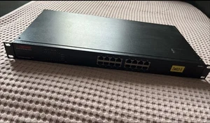 Commutateur Longshine LCS-883R-SW1600N 16 ports 10/100 Mbit/s ! - Photo 1/8