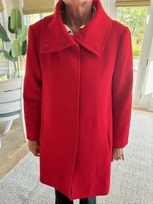 Abrigo clásico línea A de Ann Taylor Foto 1 de 4
