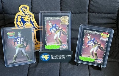 CORTEZ KENNEDY 1993 & 1994 COKE MONSTERS OF GRIDIRON #18 & #28 GOLD (READ) - Image 1 of 4