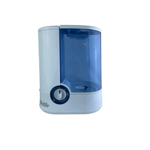Vicks V750D1  Warm Mist Room Humidifier 1.0 Gallon Capacity, Clean, Works Great - Picture 1 of 8