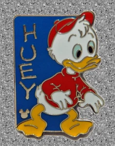 Nephews Huey Pin DISNEY Cast Lanyard Pin Walt Disney World Series 4 - Picture 1 of 1