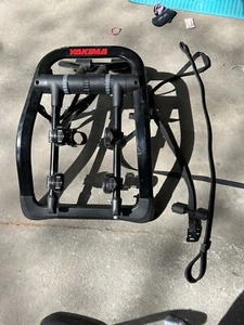 Yakima 2 bike rack trunk mount for SUVs and cars. Only used once! - Picture 1 of 4