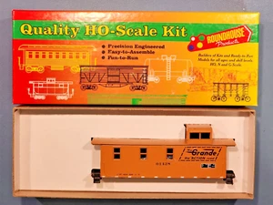 NEU Roundhouse Ho Scale 30' 3 Window 03501 Rio Grande 01428 D&RGW Steel Caboose - Bild 1 von 1