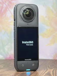 Insta360 X4 - 8K 360° Video 72MP 360° Photo 10m Waterproof Touchscreen - NICE! - Picture 1 of 18