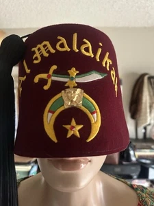 Sombrero de colección Al Malaikah Shriners Fez con borla 7 5/8 nunca usado con joyas LAFS Co - Imagen 1 de 10