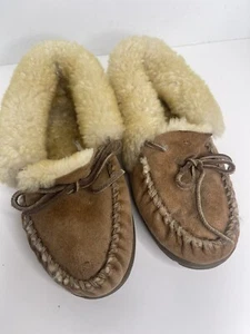 LL Bean Womens Slippers Size 8 M Wicked Good Moccasins Shearling Leather Laces - Picture 1 of 9