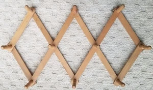Vintage Wooden 10 Pegs Accordion Wall Hook Coat Rack Cottage Coat Expandable Mug - Picture 1 of 6