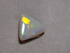 3.1 ct.  light  Opal -  from Coober Pedy Australia - Picture 1 of 14