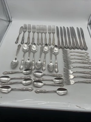 Vintage 1847 Rogers Bros Heritage Silverplate Flatware Set 40 Svc for 8  Butter - Image 1 of 4
