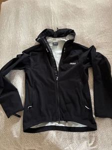 Absolut neuwertige schwarze Herren-Funktionsjack von Peak Performance - Bild 1 von 4