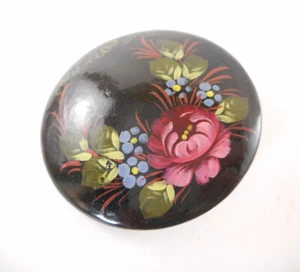 Hand Painted Floral Russian Lacquer Pin Brooch Signed 2" Across Black w/ Flowers - Picture 1 of 7