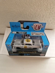 M2 Machines Auto IN '1957 Dodge Custom Königlich Lancer Super D500 R49 19-27 D87 - Bild 1 von 1