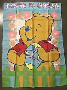 Winnie The Pooh "Se acerca la Pascua" Cortina de Pared 30 X 40 - Imagen 1 de 1