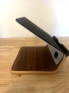 Grovemade Wood Laptop Stand - Walnut - Bild 1 von 6