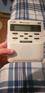 Midland Weather Radio WR-100 Public Alert NOAA Emergency - Picture 1 of 4