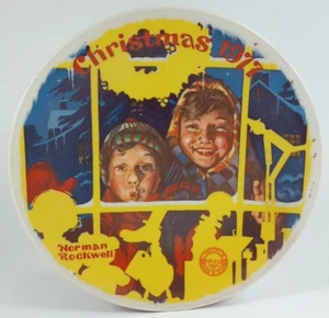 Plato de coleccionista vintage de Navidad 1977 de Norman Rockwell LA VENTANA DE LA TIENDA DE JUGUETES. - Imagen 1 de 7