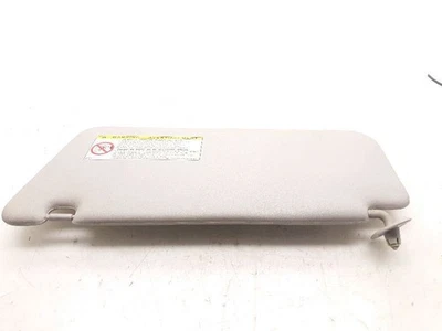 04-06 VISERA PARASOL LADO PASAJERO SCION XB  Foto 1 de 4