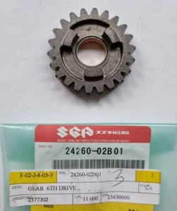 NUOVISSIMA ORIGINALE SUZUKI RM80/85 1986-2012 6A MARCIA GUIDATA 24260-02B01 - Foto 1 di 5