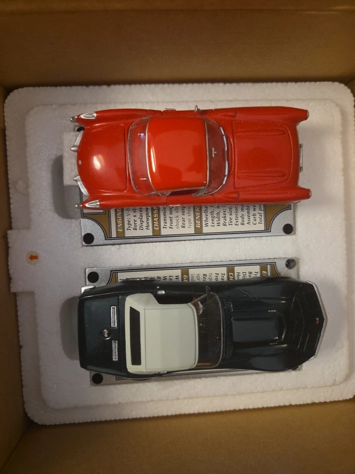 Corbetas Danbury como nuevas años 50 1956 y 1968 con papeleo de soporte Foto 1 de 2