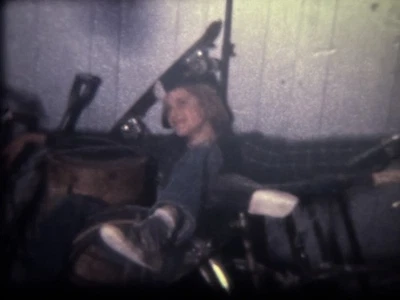 Carrete de película casera Super 8 mm 1977 trucos de skateboarding para adolescentes Foto 1 de 4