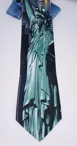 NEW NWOT Men's Statue of Liberty NYC New York City Manhattan Necktie Tie 58” - Picture 1 of 5