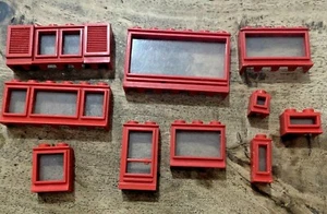VINTAGE LEGO Set: Classic: Supplemental: 914-1 Windows, Door - RED (1969) - Picture 1 of 1