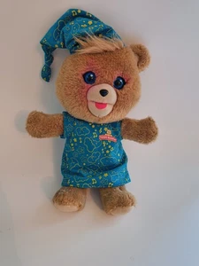 Peluche orsacchiotto peluche orsacchiotto peluche musicale Teddy Ruxpin Hug N Sing Ninna nanna 2018 funziona - Foto 1 di 2