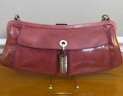 Cartera sin asas vintage Charles David de cuero borgoña claro soporte de cadena pequeño Foto 1 de 4