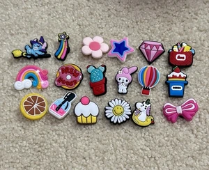 18 Stck. Kroko Charms für Schuhe & Sandalen - Bild 1 von 5