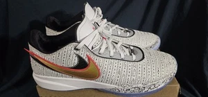 Nike LeBron 20 XX Tenis The Debut Blanco DJ5423-100 Hombre’s Talla 17 Nuevo Sin Caja - Imagen 1 de 7